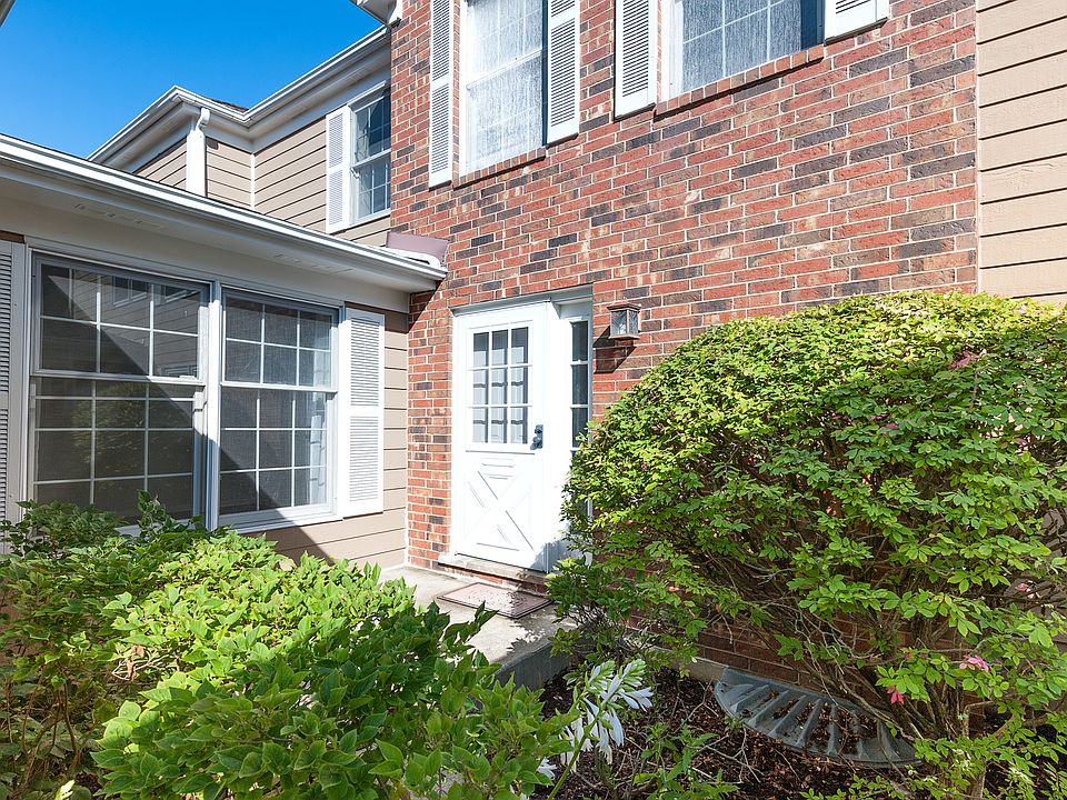 1st image of 15 Sommerset Ln
