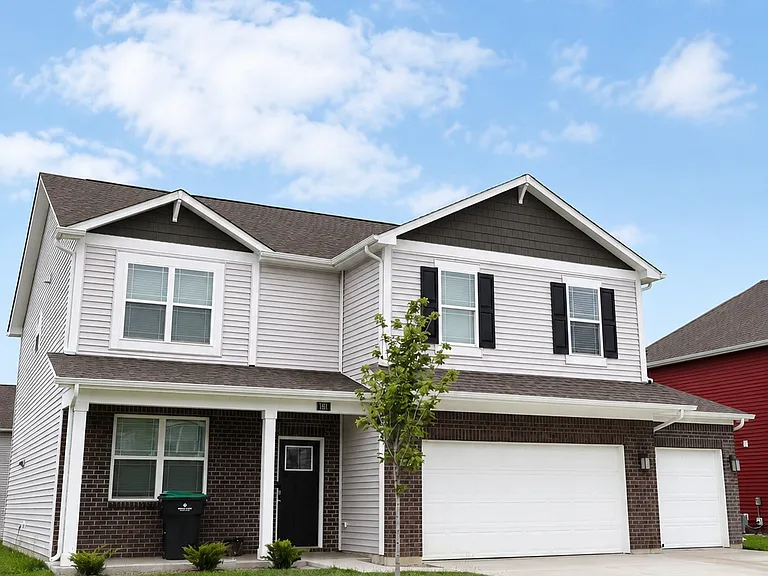 181 Hobbs Dr — Photo 3