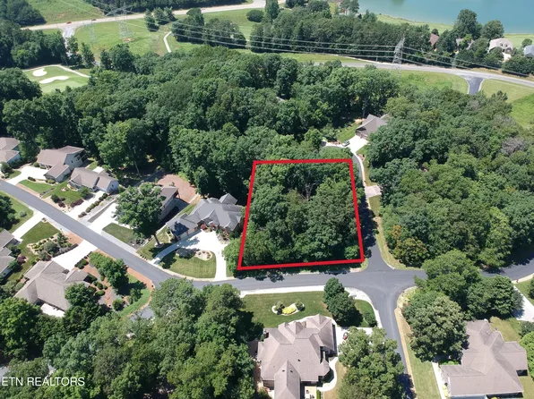 319 Tahlequah Dr, Loudon, TN 37774