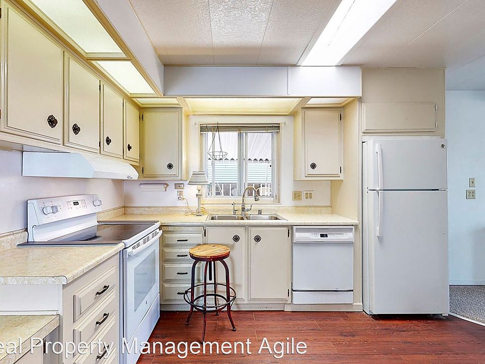1st image of 1219 E Barham Dr