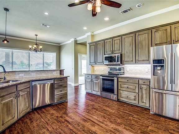 2nd image of 315 Cocopa Dr