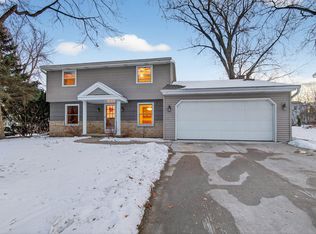 414 Custer Ct, Green Bay, WI 54301