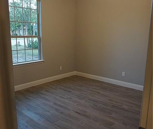 5th image of 3252 Shamrock Ln