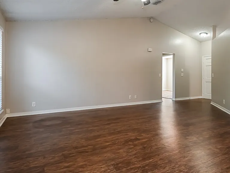 11152 W Cloverhill Cir — Photo 3