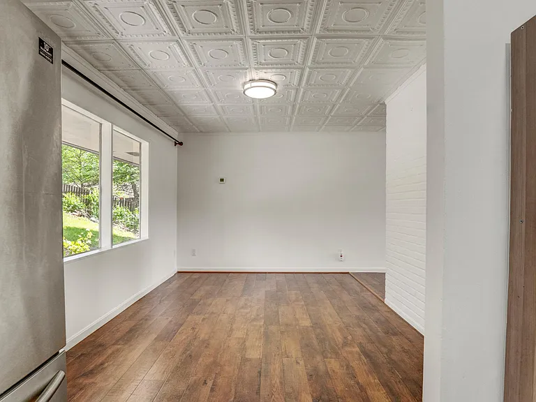 6323 Howe Pl — Photo 24