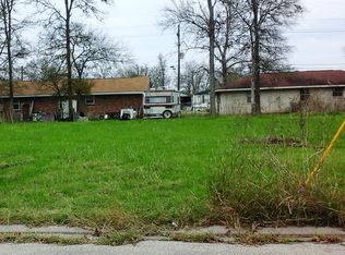 706 Rooselvelt, navasota, TX 77868