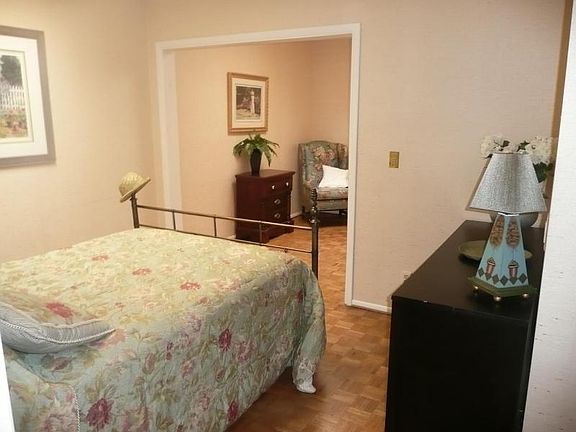 5th image of 675 Leisure World