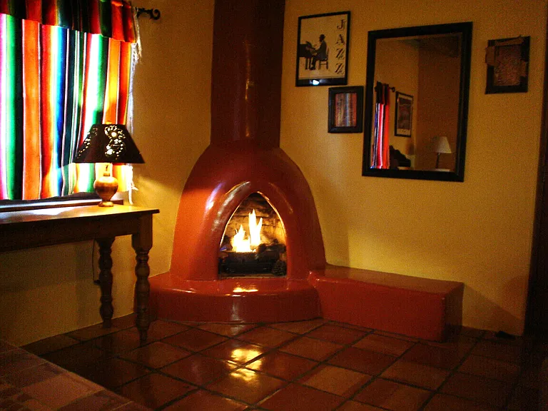 514 Paseo Del Pueblo Norte #1 — Photo 2