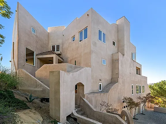 28 Ranchero Rd — Photo 3