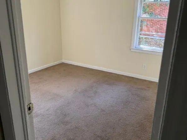 2870 Hawthorne Dr, Columbus, GA 31903