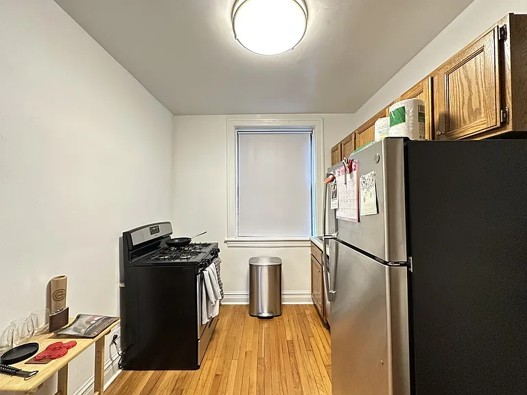 1911 W Larchmont Ave #B2 — Photo 3