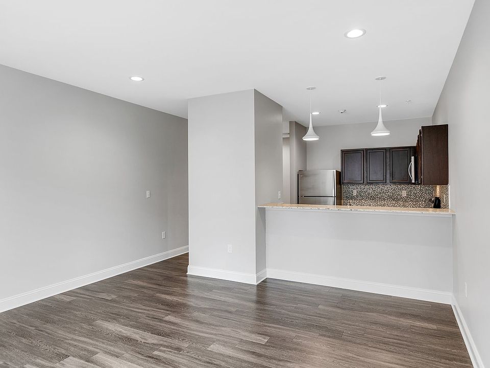 1st image of 85 Dana Ave #405