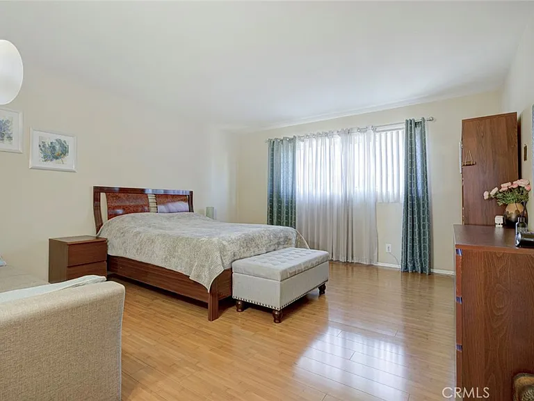 7631 Vineland Ave #2 — Photo 14
