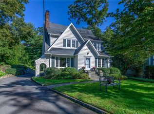 152 Valley Stream Rd E, Larchmont, NY 10538