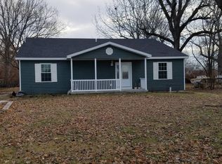 242 S Hancock St, White Hall, IL 62092