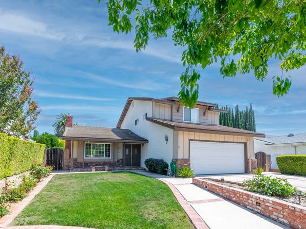 5848 Lake Lindero Dr