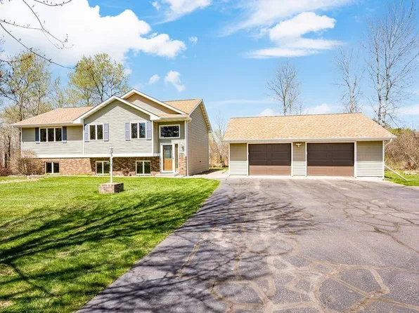 55 Birch Dr, Esko, MN 55733