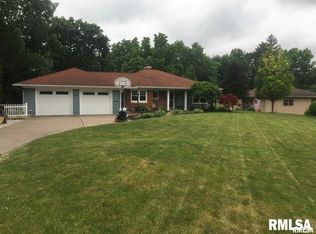 2940 River Heights Rd, Rock Island, IL 61201