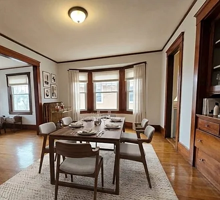Building Photo - 19 Rowe St #2
