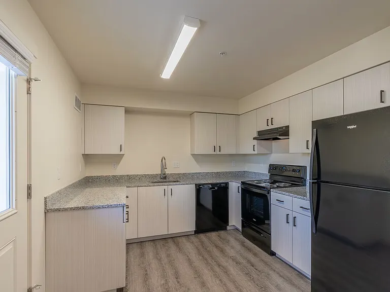 Cherry Springs Apartments — Photo 12