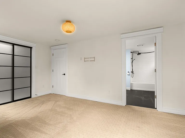 6017 SW Admiral Way — Photo 20