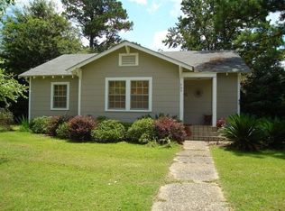 402 N Jackson St, Poplarville, MS 39470