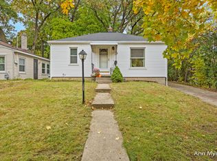 862 Spring Ave NE, Grand Rapids, MI 49503