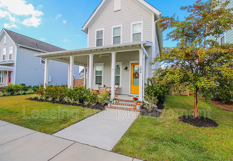 286 Great Lawn Dr — Photo 2