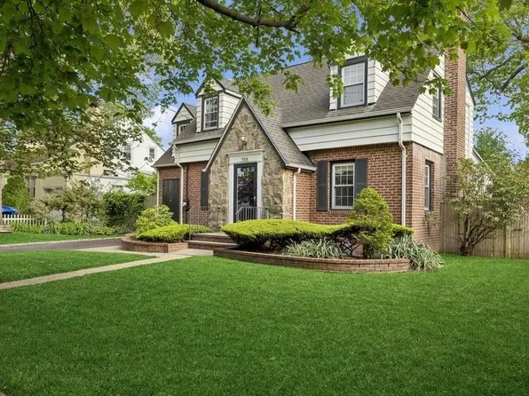 768 Everett Court, Baldwin, NY 11510