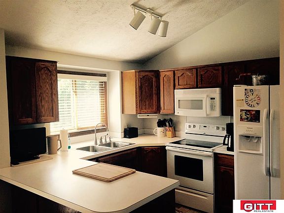 2nd image of 5207 N 126th St