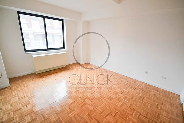 Rented by Olnick Organization | media 9