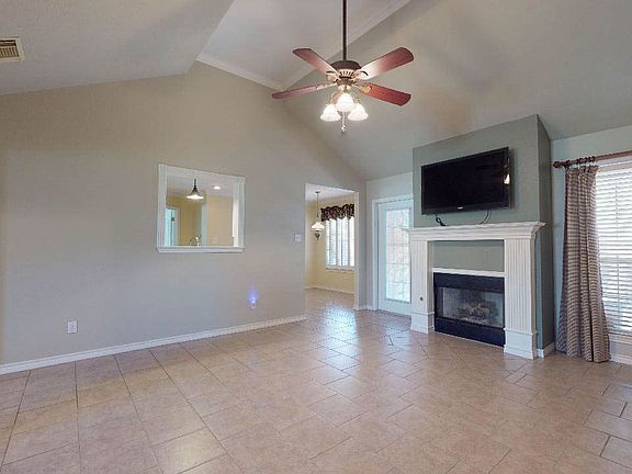 4th image of 115 Moonmist Dr