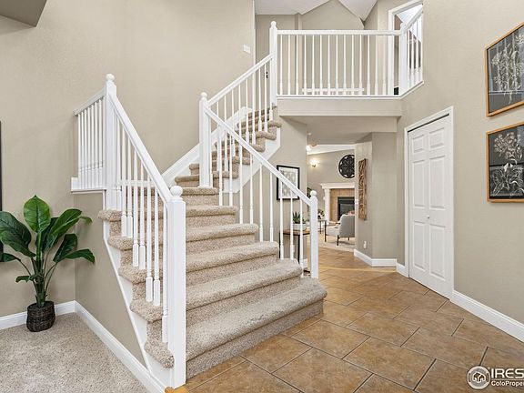 4th image of 1025 Hinsdale Dr