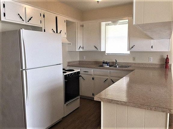 4th image of 2746 Avenue J APT 1
