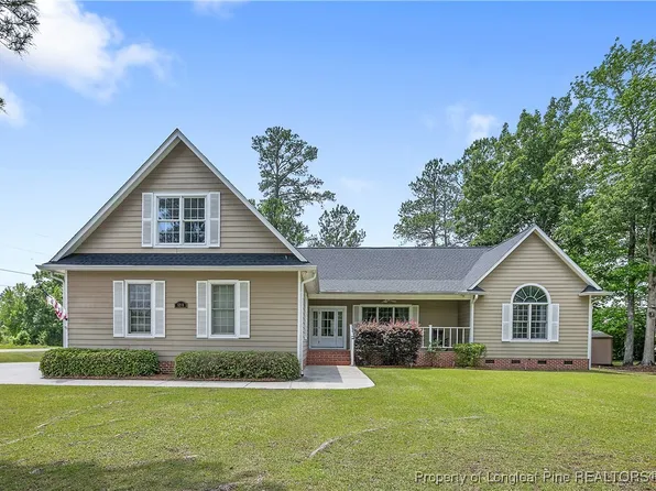 5201 Flynn Dr, Lumberton, NC 28360