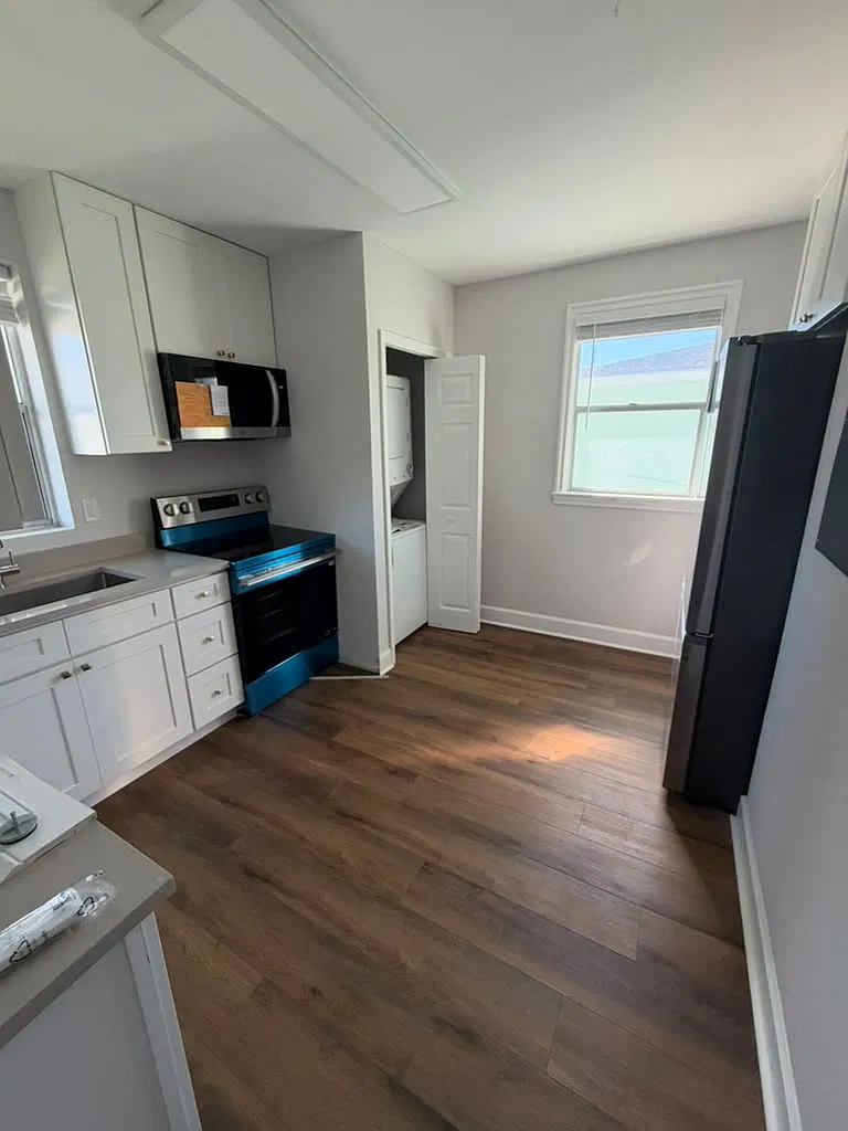 2 bed, 750 sqft, $800 — Photo 3
