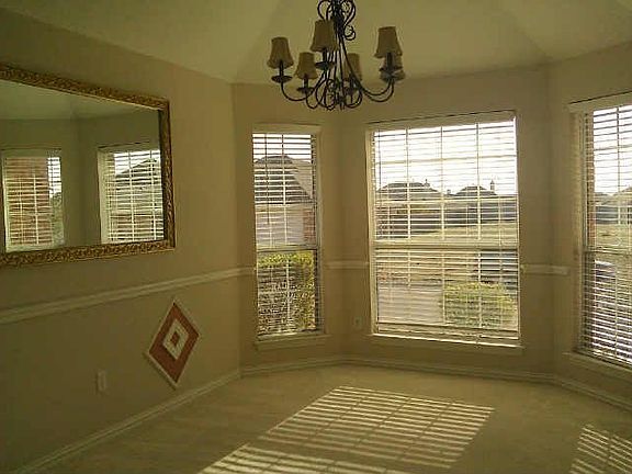 4th image of 2619 Pennington Dr