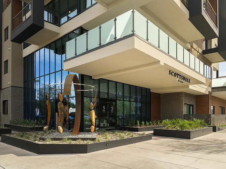 Scottsdale on Main — Photo 1