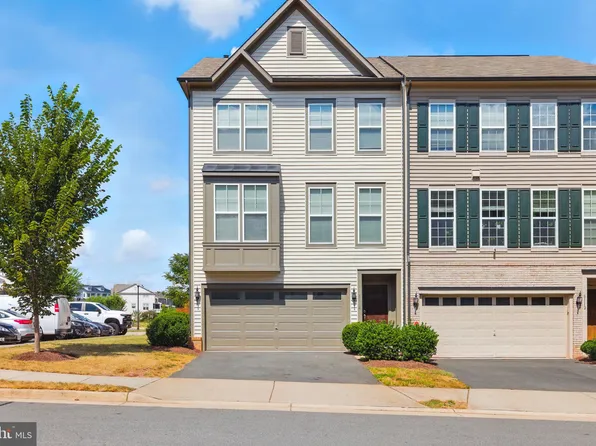 8114 Honey Bee Way, Manassas, VA 20111