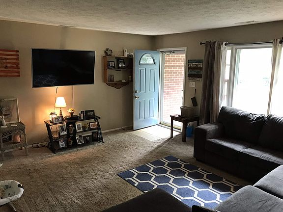 3rd image of 10700 N Faye Ave