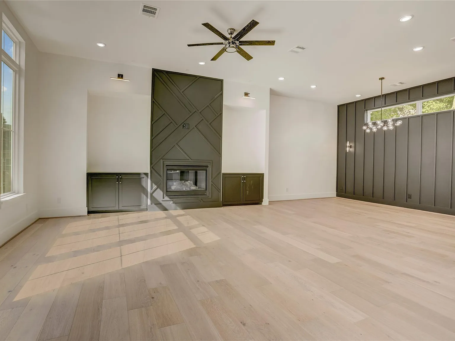 4 bed, 3.5 bath, 2865 sqft, $5,250 — Photo 2