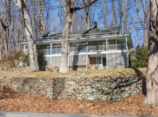 75 Hollow Brook Rd, Califon, NJ 07830