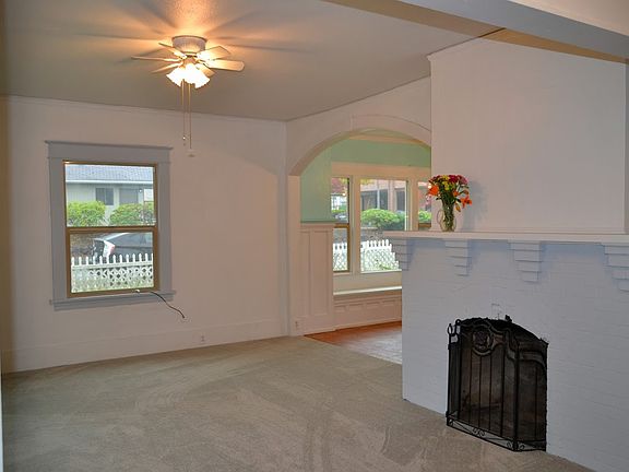 5th image of 4132 Hoyt Ave