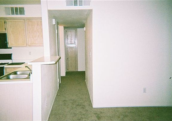 HALL 1