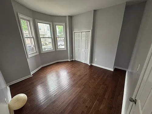 270 Littleton Ave Photo 1