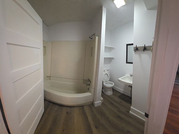 3rd image of 201 H St APT 1