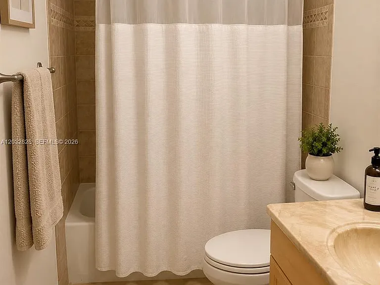 5201 SW 31st Ave #195 — Photo 12