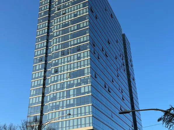 (undisclosed Address), Chicago, IL 60613