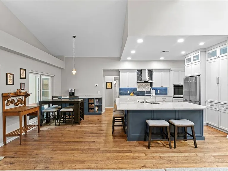 8412 Ridgebrook Cir — Photo 33