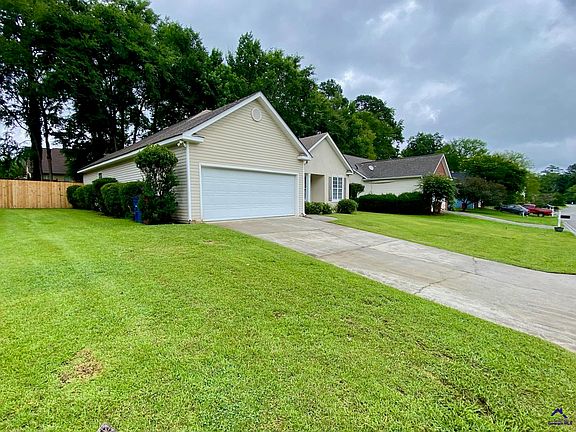 2nd image of 525 Sugarloaf Dr